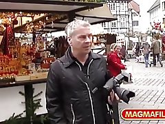 Ева получает задницу шлепала